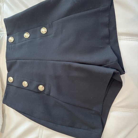 Navy blue shorts size M in US and EU; size 28 in Mexico - Picture 3 of 5